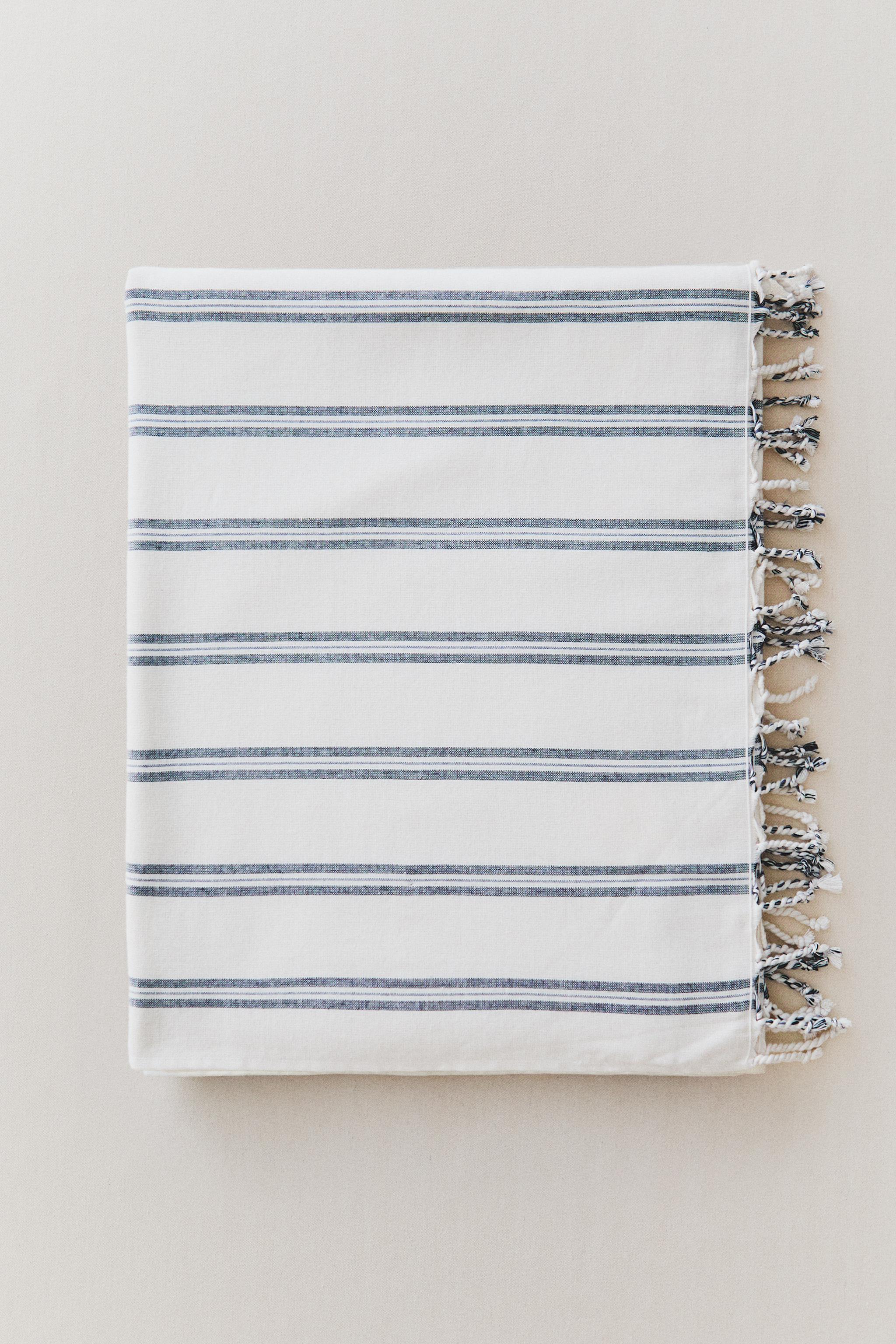 STRIPED PAREO BEACH TOWEL